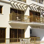 Tasiana Star Complex アパートホテル