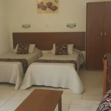 Tasiana Star Complex Aparthotel 3*