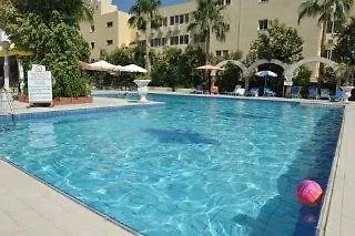 Tasiana Star Complex Apartahotel 2*