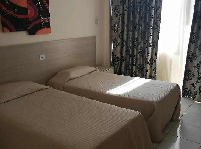 Tasiana Star Complex Lägenhetshotell Limassol