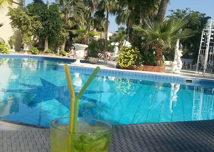 Tasiana Star Complex Lägenhetshotell Limassol