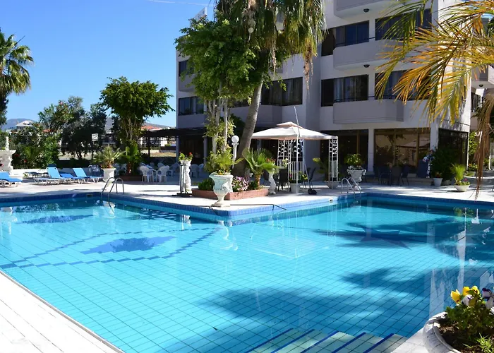 Tasiana Star Complex 3*